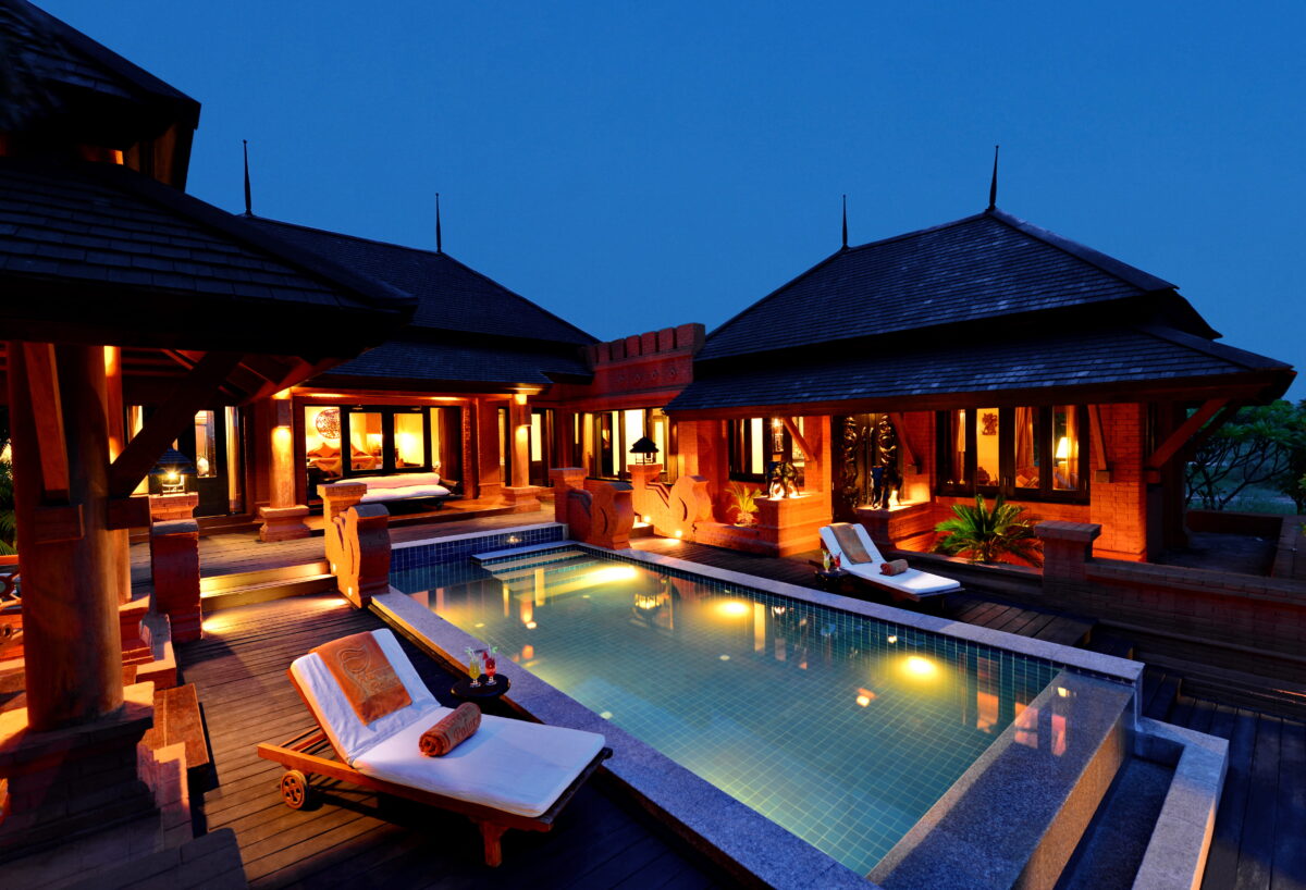 island pool villa