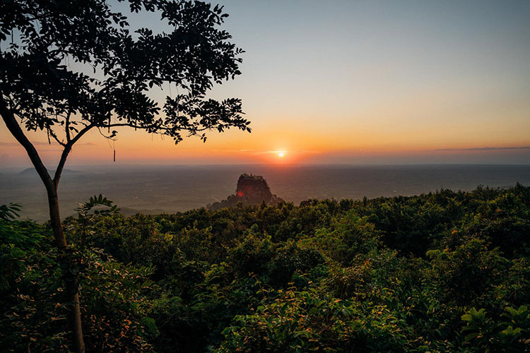 mountpopa_01-1